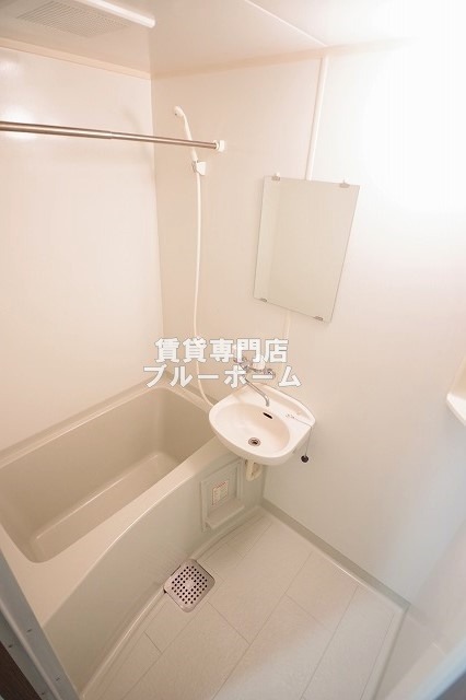 バス・シャワールーム　浴室です！