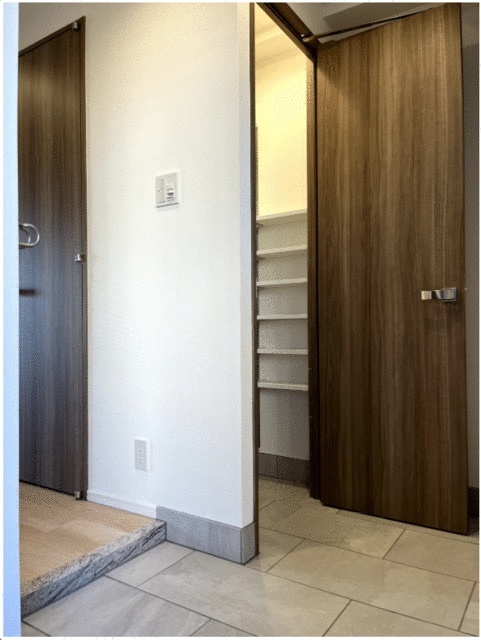 その他部屋・スペース　シューズインクローゼットあり！