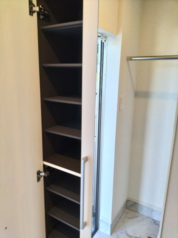 収納　玄関シューズボックス