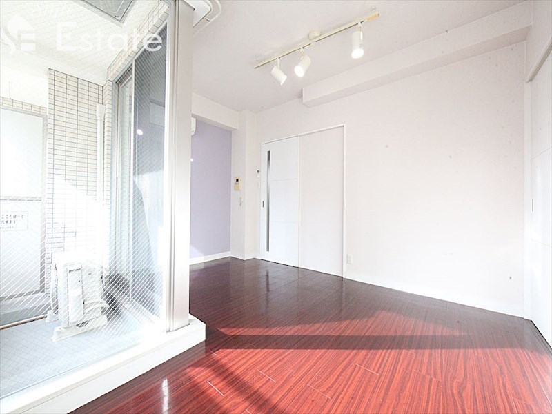 居室・リビング　内装