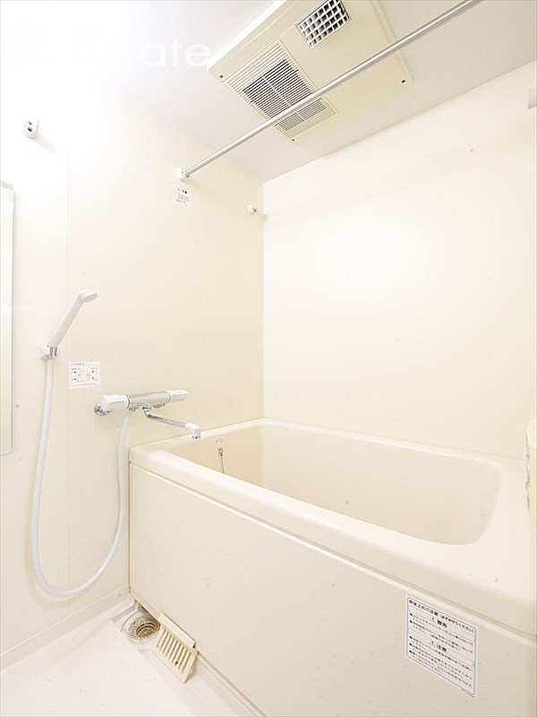 バス・シャワールーム　バスルーム