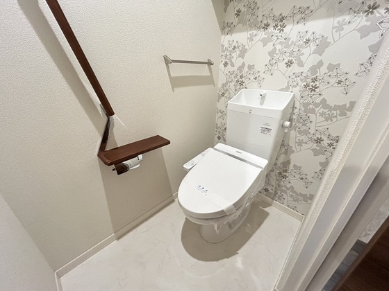 トイレ　※別部屋の写真です