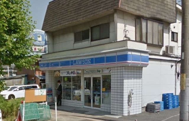 コンビニ　★★ローソン（コンビニ）まで377m