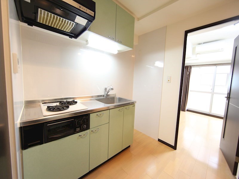 キッチン　システムキッチン（ガス2口コンログリル付）