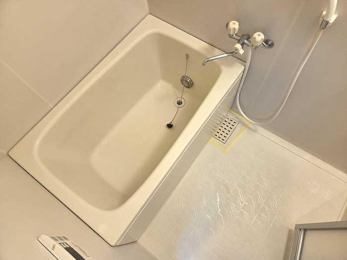 バス・シャワールーム　同物件別部屋参考写真です