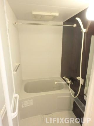 バス・シャワールーム　風呂