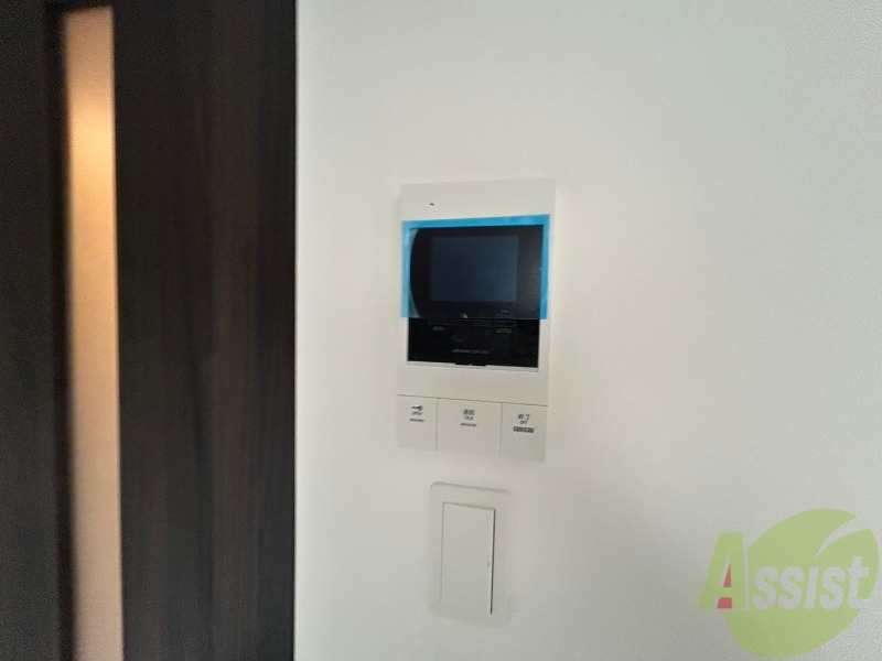 セキュリティ　モニタ付インターホンです。セキュリティ面も安心ですね！