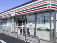 コンビニ　セブンイレブン 吹田山田北店（コンビニ）まで380m