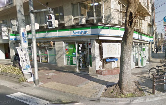 コンビニ　ファミリーマート・浅草橋二丁目店（コンビニ）まで124m