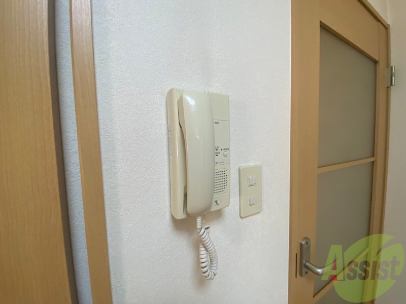 セキュリティ　インターホンは通話ができるので急な訪問があっても安心です。