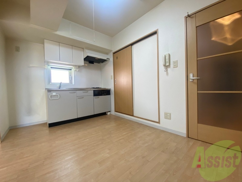 居室・リビング　広くてキレイなお部屋が広がっていて、充実した生活が送れそう。