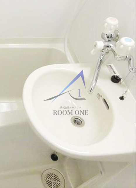 洗面設備　洗面台です。