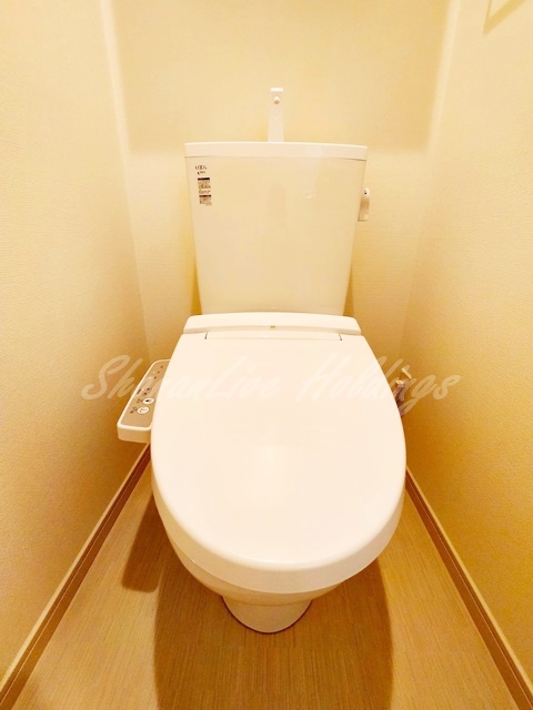 トイレ　清潔感のあるトイレです