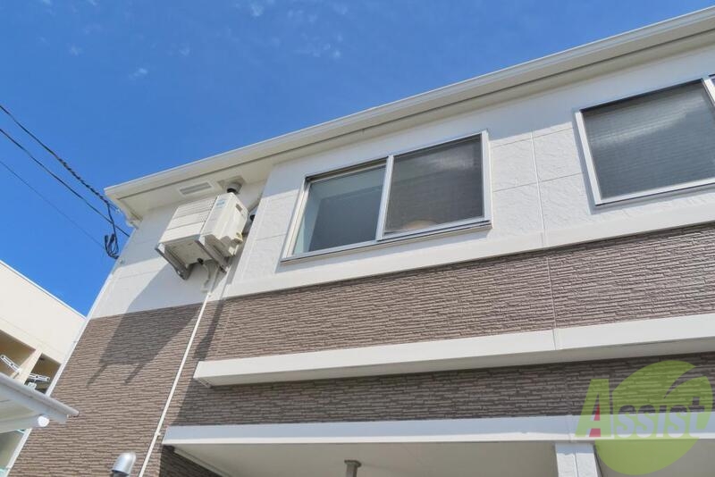 バルコニー　なんだか見た感じ一軒家のようですね。
