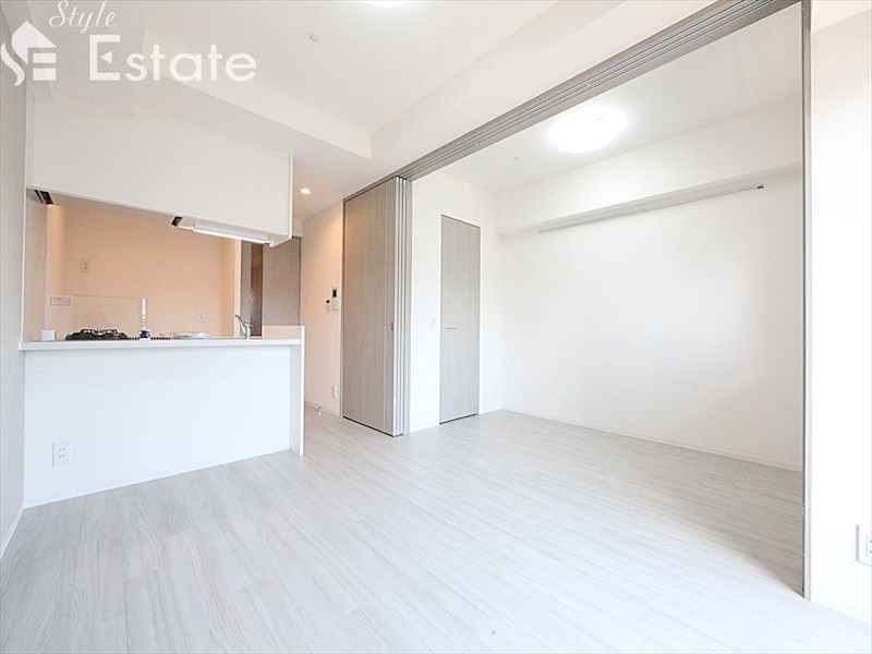 居室・リビング　内装