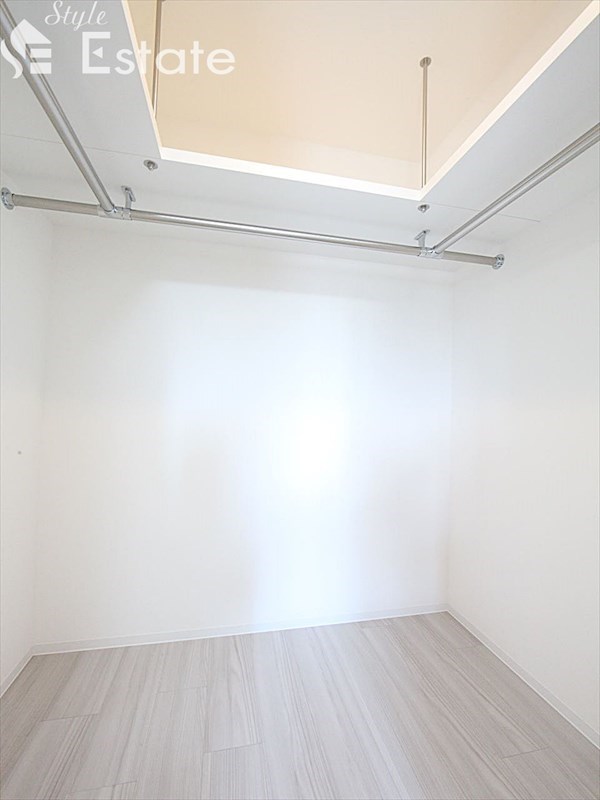 収納　ウォークインクローゼット