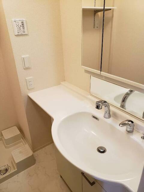 洗面設備　洗髪洗面化粧台