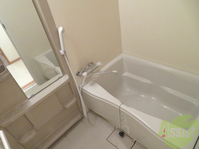 バス・シャワールーム　疲れた一日はお風呂でゆっくりしたいものですね。