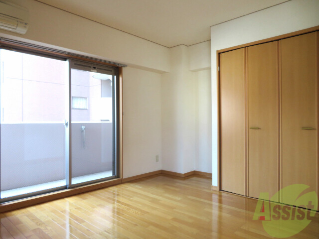 その他部屋・スペース　フローリングなのでお掃除がしやすそうですね。