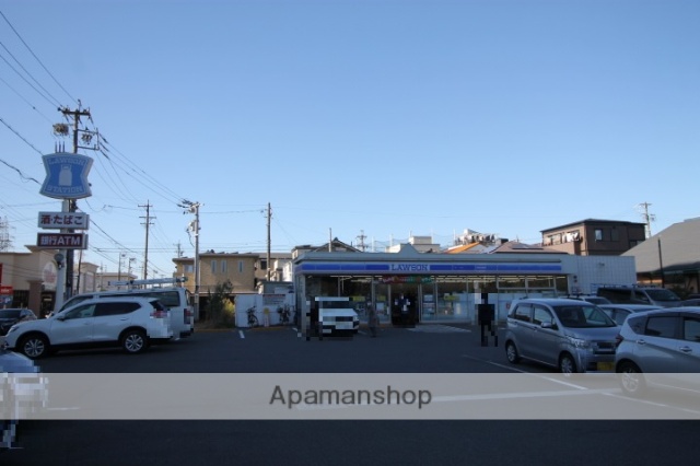 コンビニ　ローソン港区役所駅前店（コンビニ）まで680m