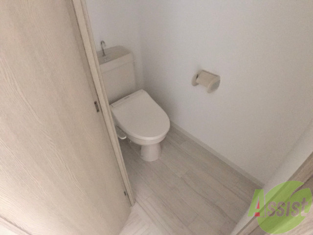 トイレ　トイレはウォッシュレット付きなので嬉しいですね。