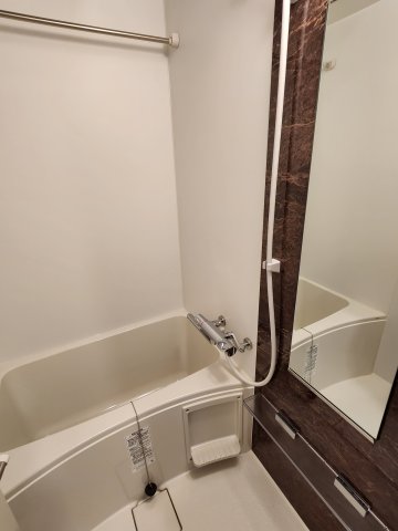 バス・シャワールーム　クラリッサ大通り公園