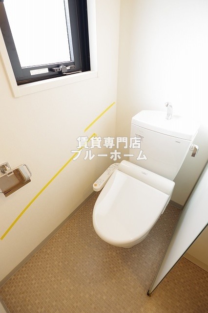 トイレ　ウォシュレット付きのトイレです！