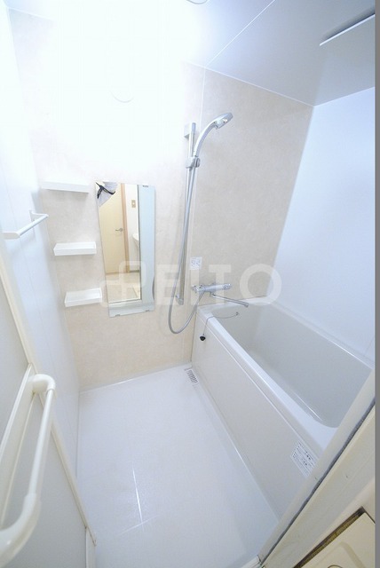 バス・シャワールーム　写真は２０３号室