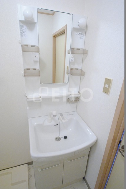 洗面設備　写真は２０３号室