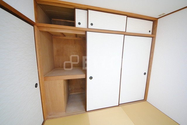 収納　写真は２０３号室