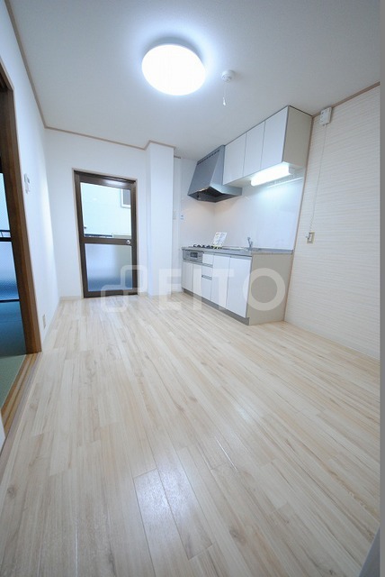 居室・リビング　写真は２０３号室