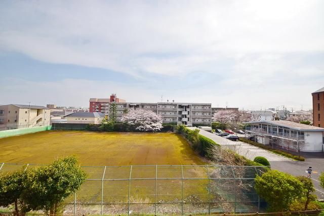 眺望　★南向きのバルコニーからの景色です★