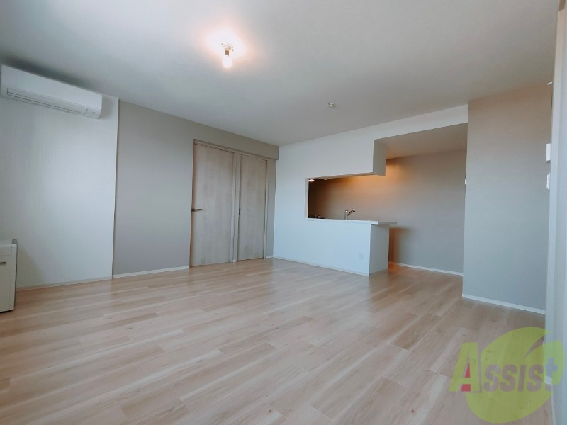 居室・リビング　広くてきれいなリビングです！快適に過ごせそうですね。