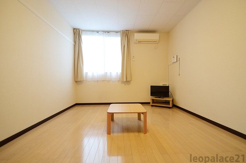 居室・リビング　設備・仕様は号室により異なる為、現況を優先致します。