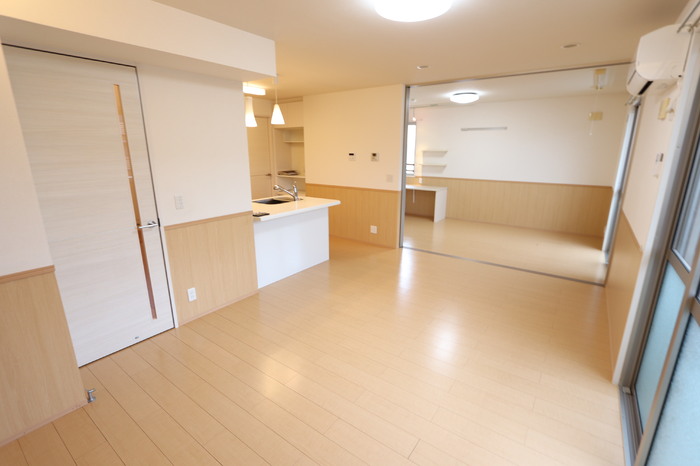 居室・リビング　LDK13.5帖