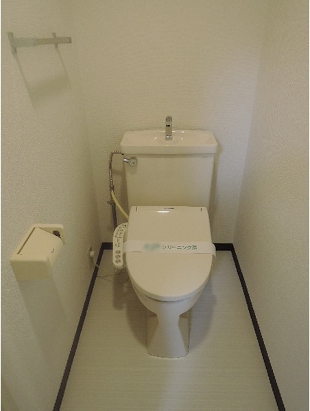 トイレ　清潔感のある水回り♪