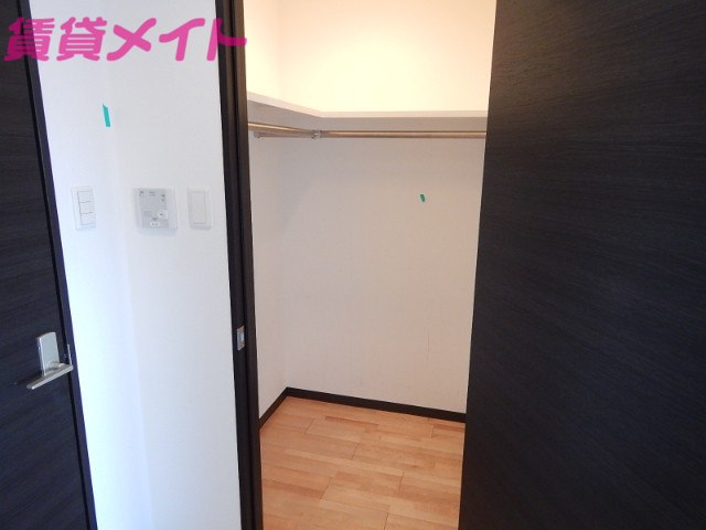 収納　写真は同棟別室の写真となります。現状を優先とします