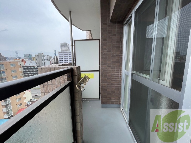 バルコニー　バルコニーです。洗濯物を干したり一息ついたりできますね！