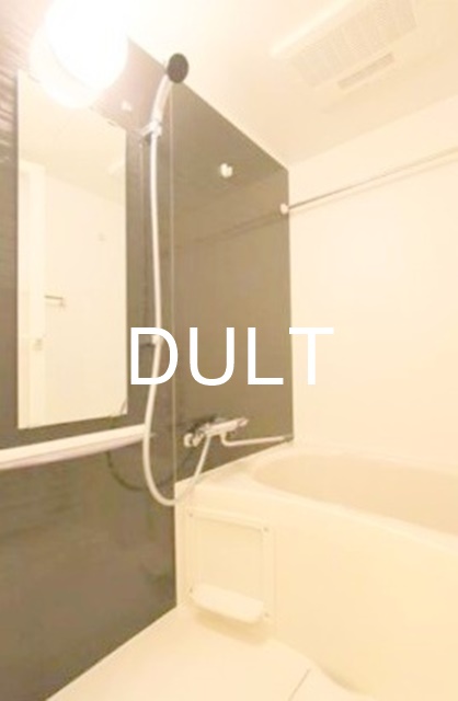 バス・シャワールーム　バスルームです。