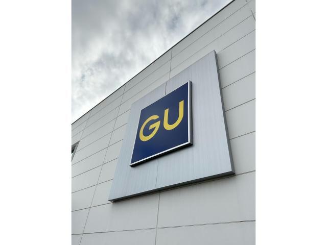 ショッピングセンター　ジーユー函館昭和タウンプラザ店（ショッピングセンター）まで594m