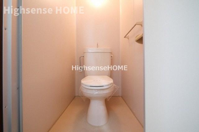 トイレ　清潔感のあるトイレです