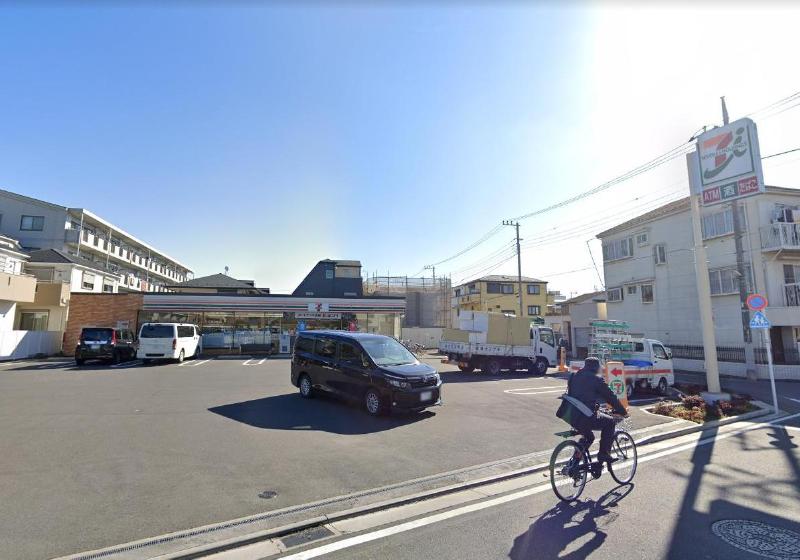 コンビニ　セブンイレブン 葛飾西亀有３丁目店（コンビニ）まで240m