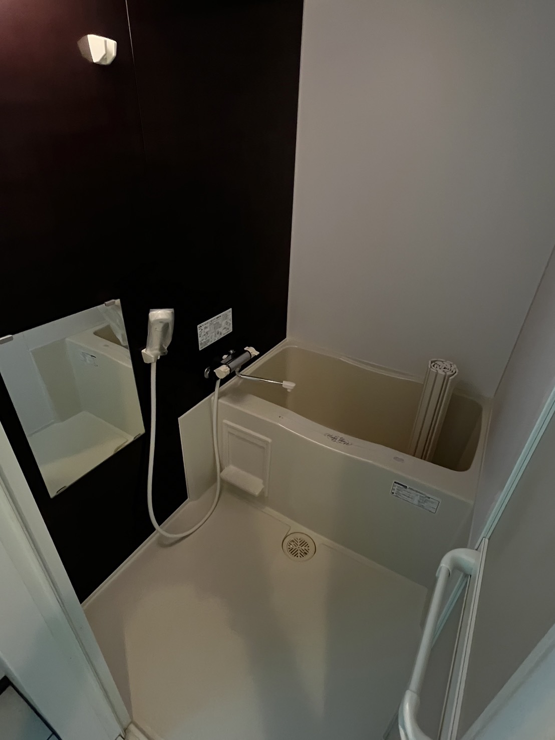 バス・シャワールーム　他号室の写真です。