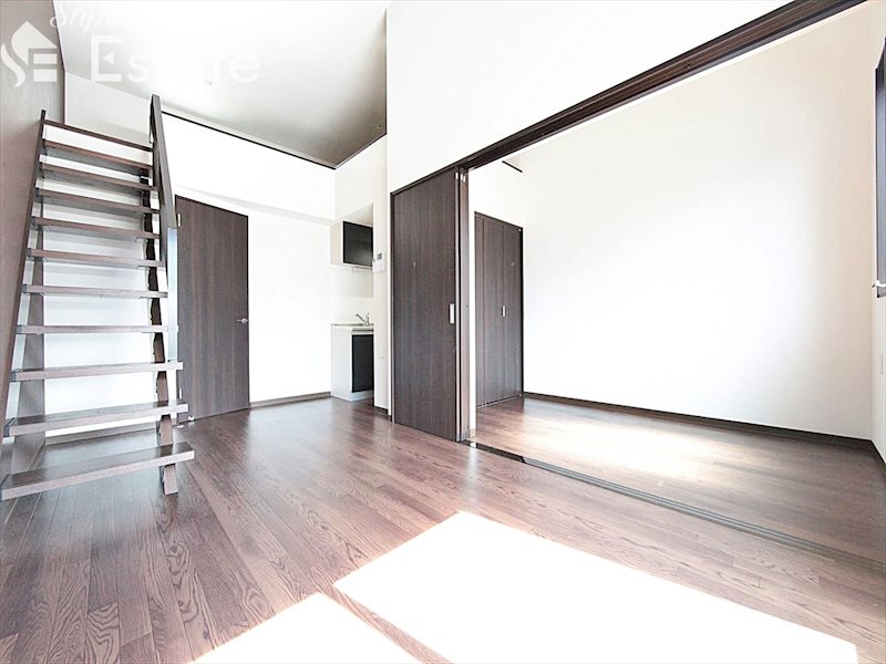 居室・リビング　内装