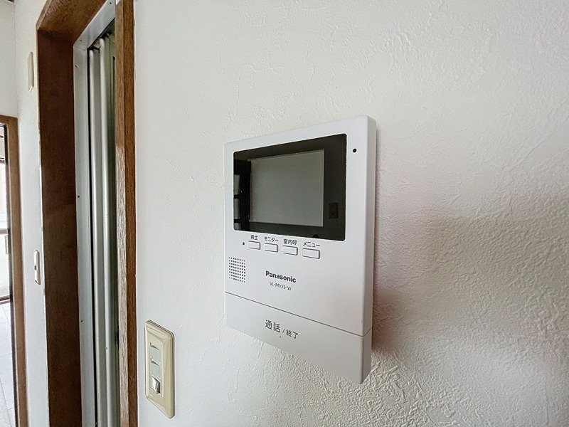 セキュリティ　モニター付きインターホン