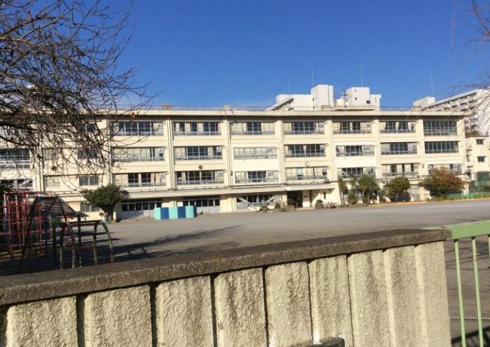 小学校　川崎市立幸町小学校（小学校）まで2210m