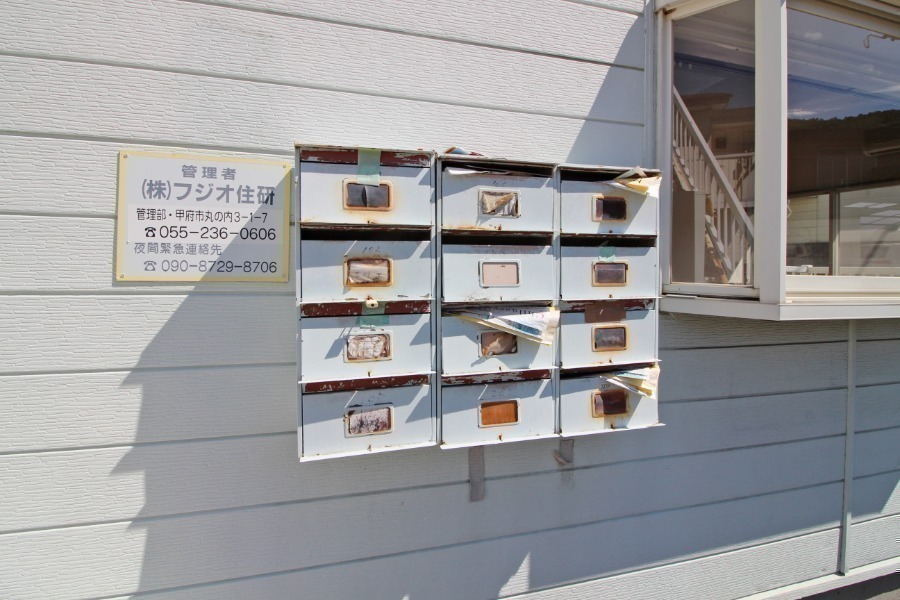 エントランス　集合ポスト