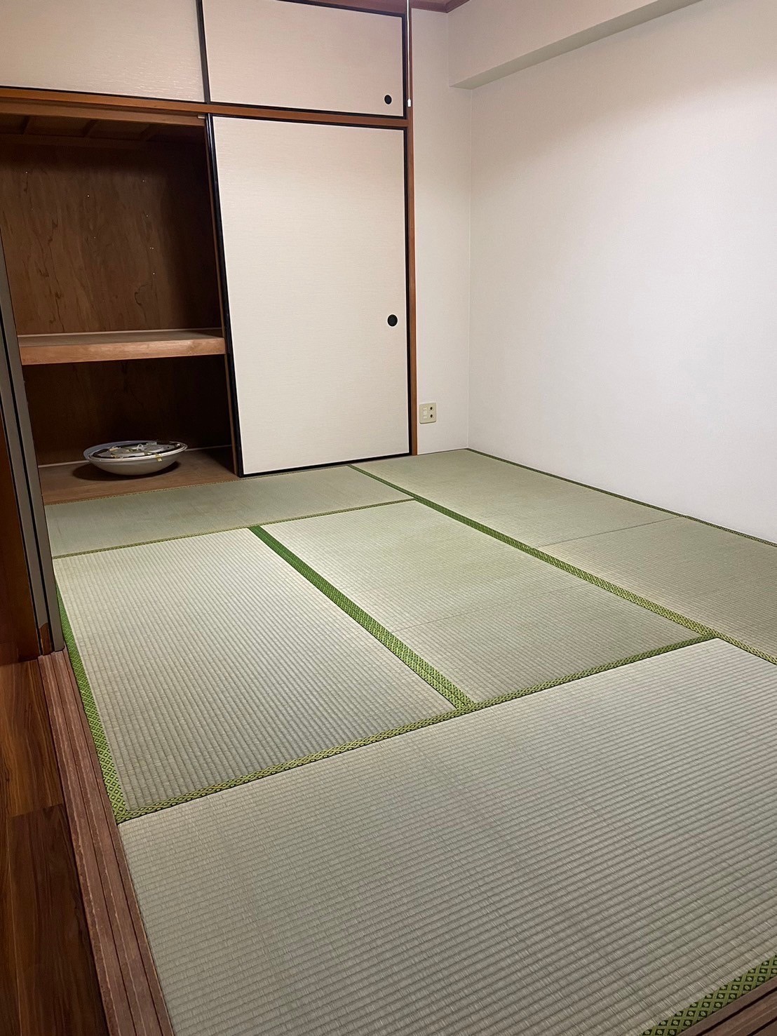 居室・リビング　リビングと和室が隣接していて広く使えます。