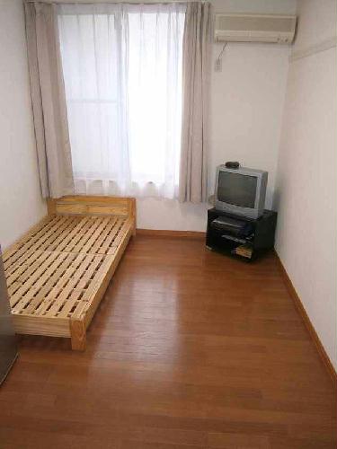 居室・リビング　形状は現状に優先します。