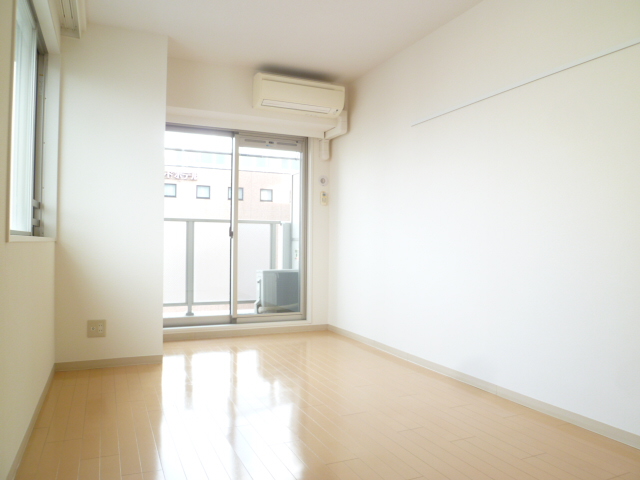 居室・リビング　モデル写真